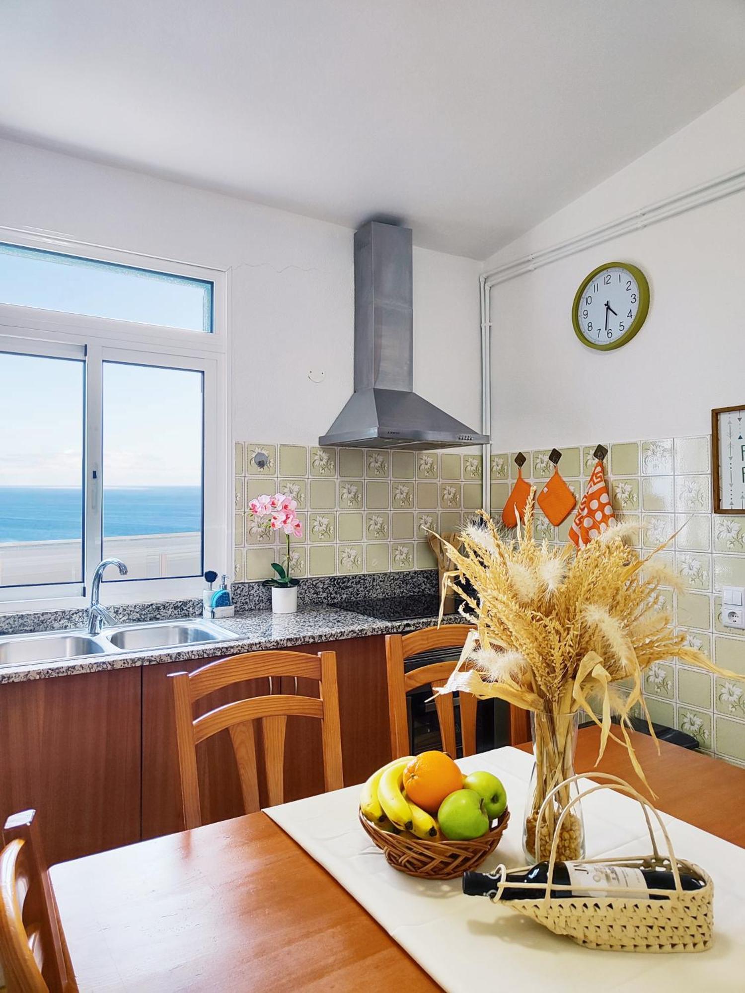 Gateone Al Airport View House Villa Machico  Bagian luar foto